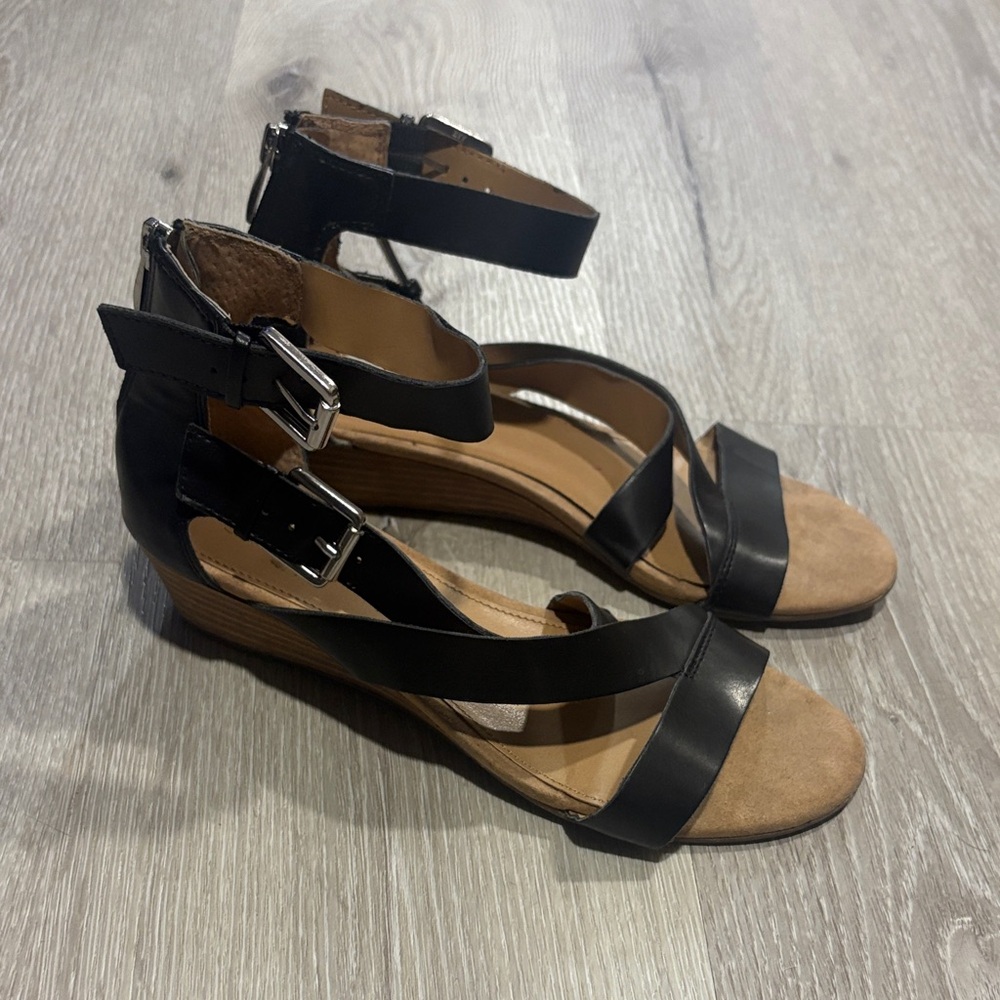 Franco Sarto Black and Tan Wedge Sandals